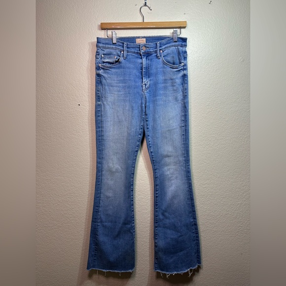 Mother The Weekender Fray Flare Jeans 28 Faded Blue Mid Rise Denim - Picture 3 of 9